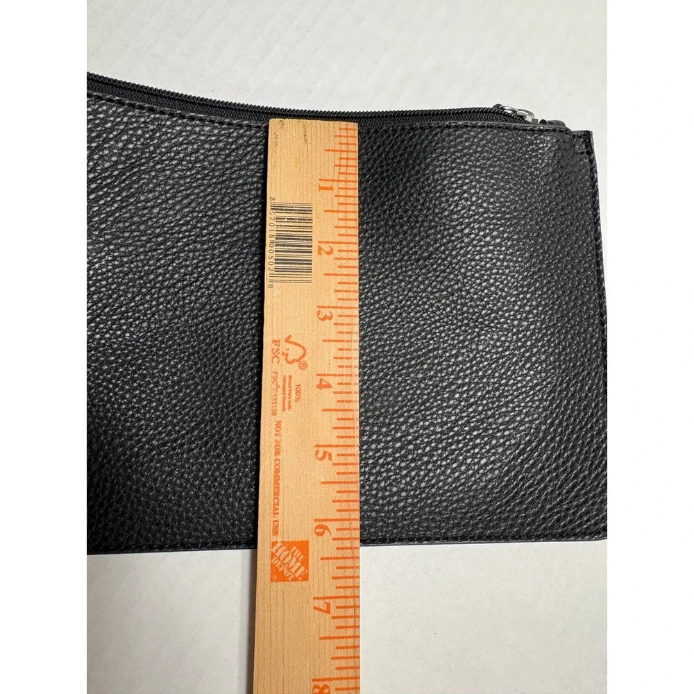 Calvin Klein Wristlet Pouch Black Pebble Faux‎ Leather Silver Logo H7DCZ6WF Chic